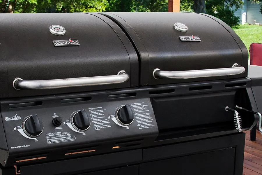 small portable barbecue grill